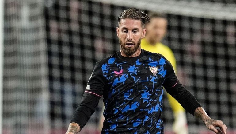 Sergio Ramos Rallies Sevilla Ahead Of 2024 Return Football Espa A   Ramos Away Kit 770x436 