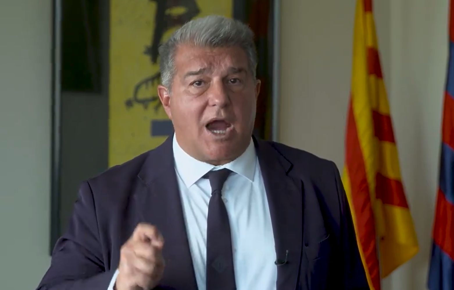 Detailed revealed on “canape-gate”: Fan fury led to Barcelona President Joan Laporta throwing trays of food