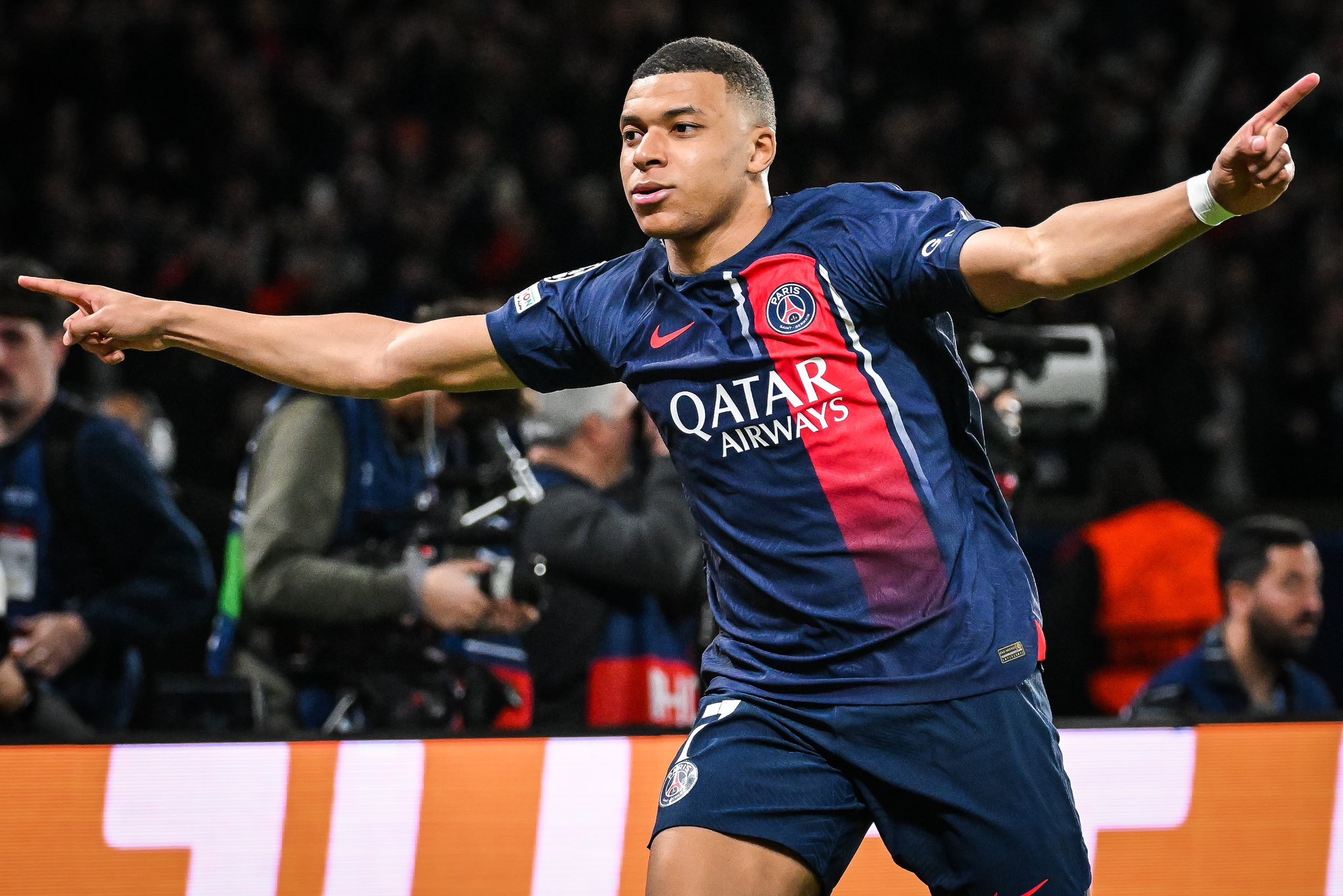 Kylian Mbappe will not change PSG exit stance