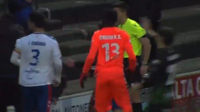 (WATCH) Rayo Majadahonda players walk off following racist abuse