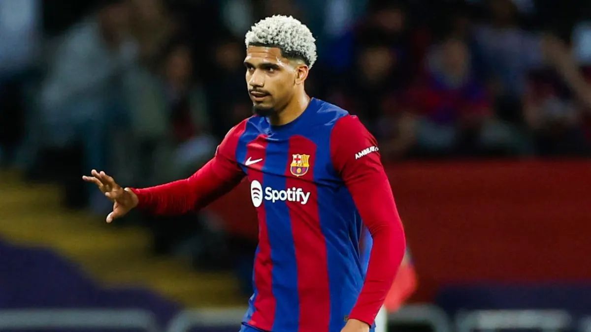 Shock Premier League side emerges as candidate to sign Barcelona star Ronald Araujo