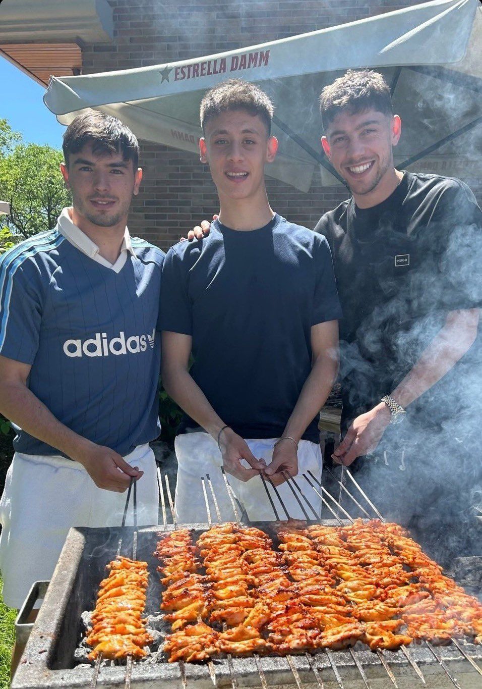 Guler with Brahim and Valverde at a barbecue.