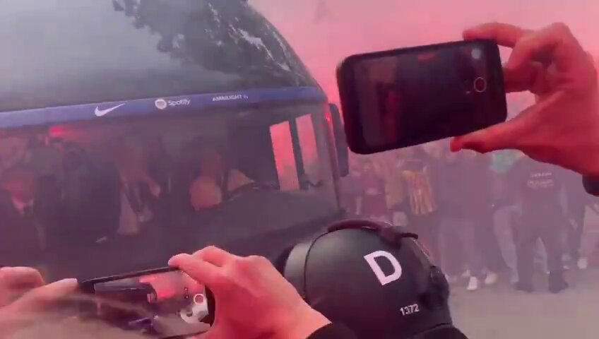 WATCH: Barcelona fans mistakenly thrown objects at own team bus ahead of PSG showdown
