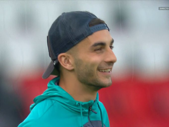 WATCH: Barcelona players laugh off PSG ultras’ intimidation tactics ahead of Champions League showdown