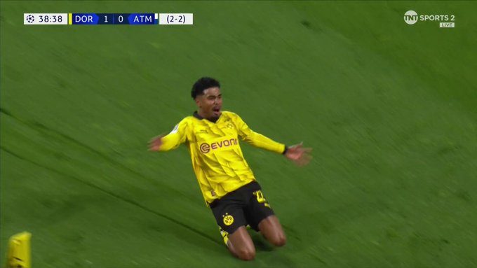 WATCH: Dreadful first half from Atletico Madrid sees Borussia Dortmund overturn first leg deficit