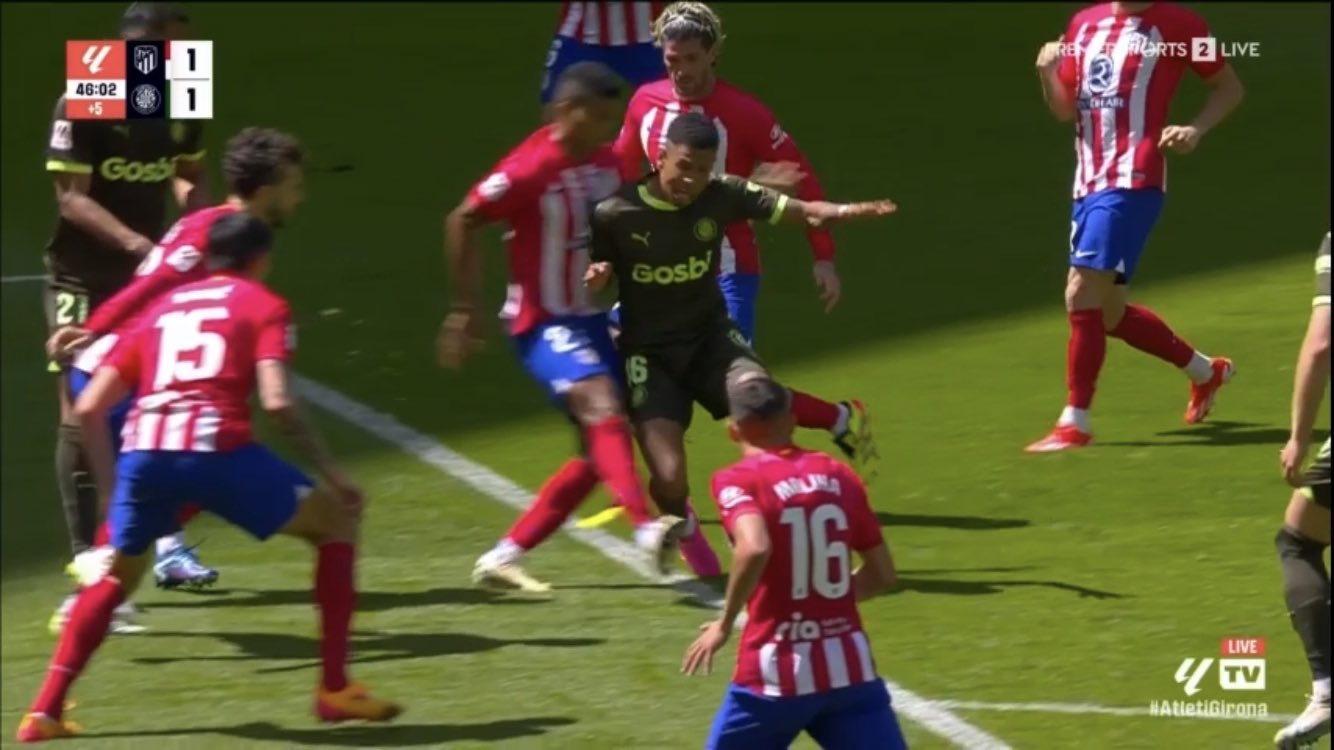 “It’s not logical” – Girona fume after controversial non-awarding of penalty against Atletico Madrid
