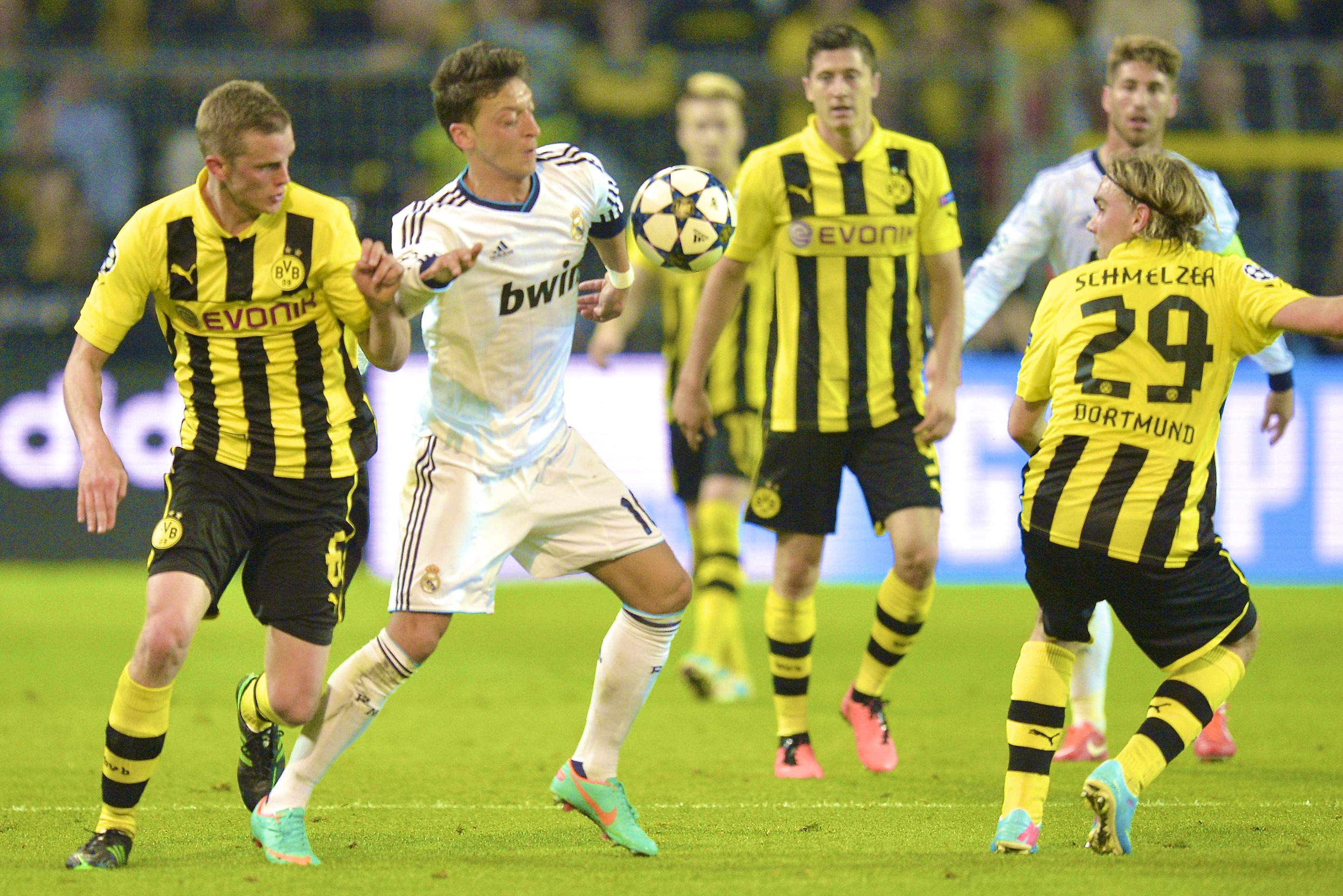 Real Madrid to face Borussia Dortmund in Champions League final if Bayern Munich are seen off