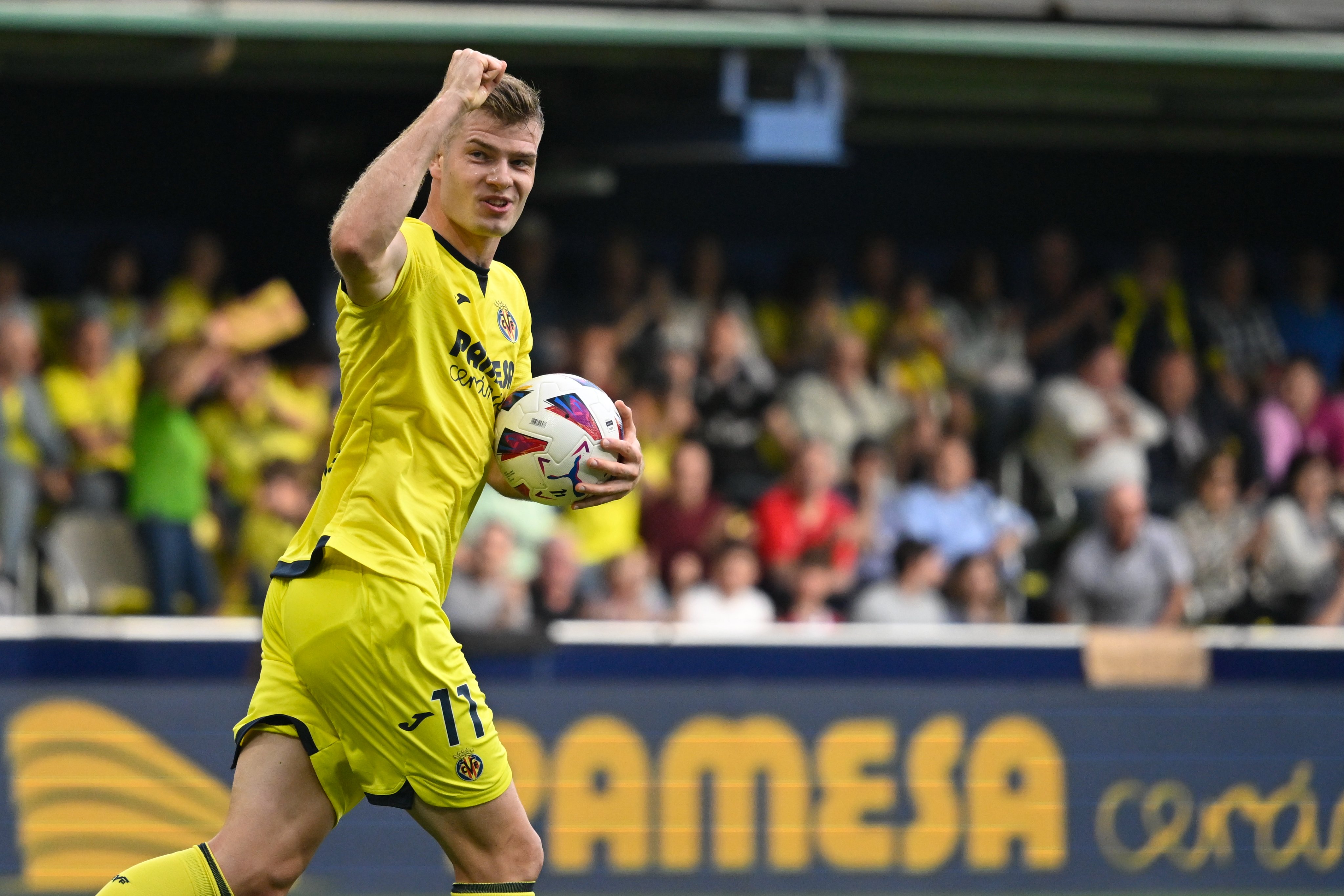 Alexander Sorloth scores four as Real Madrid play out eight-goal thriller with Villarreal