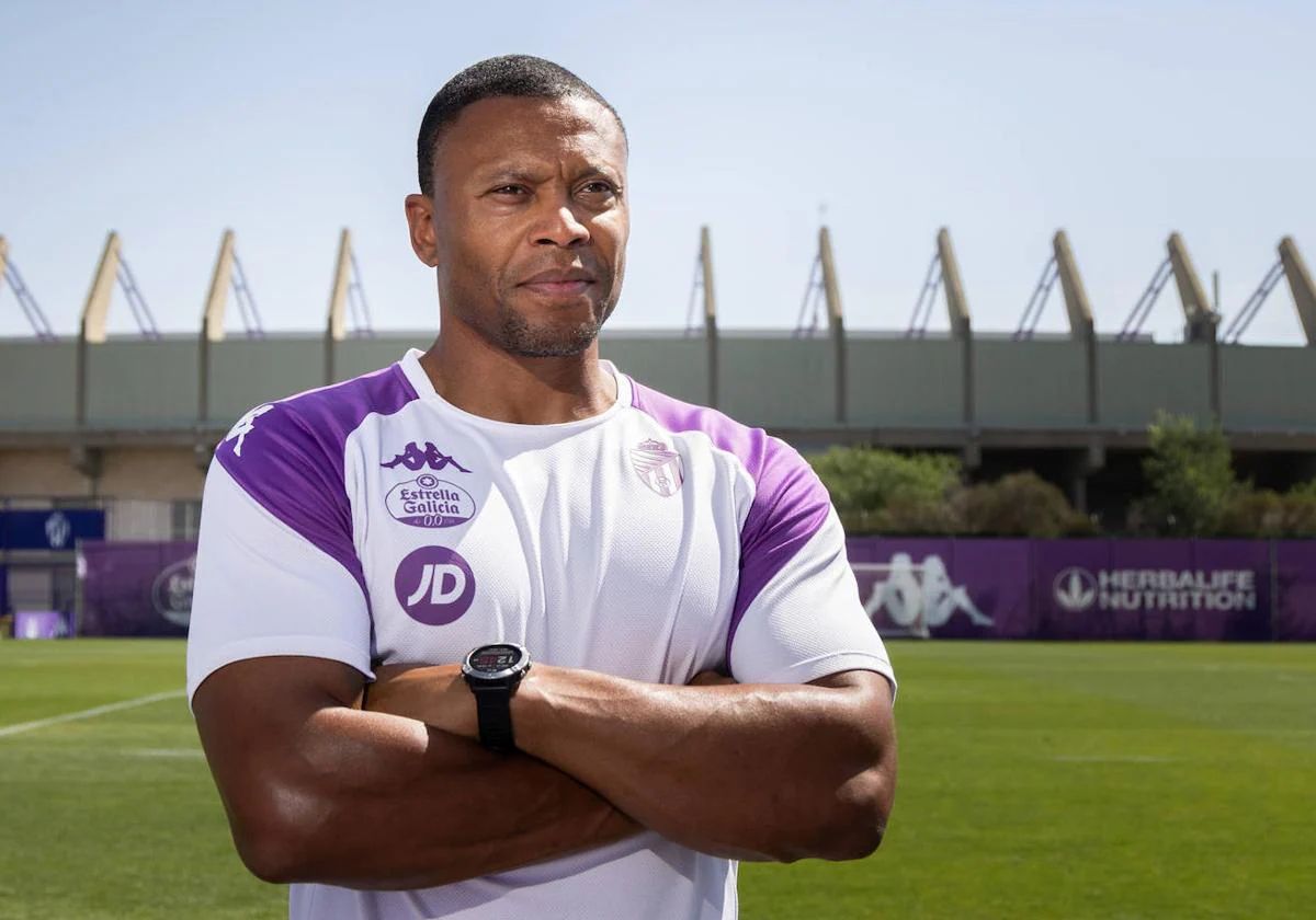 COLUMN: Julio Baptista, tactical jargon and the big idea – ‘Being a player has nothing to do with managing’