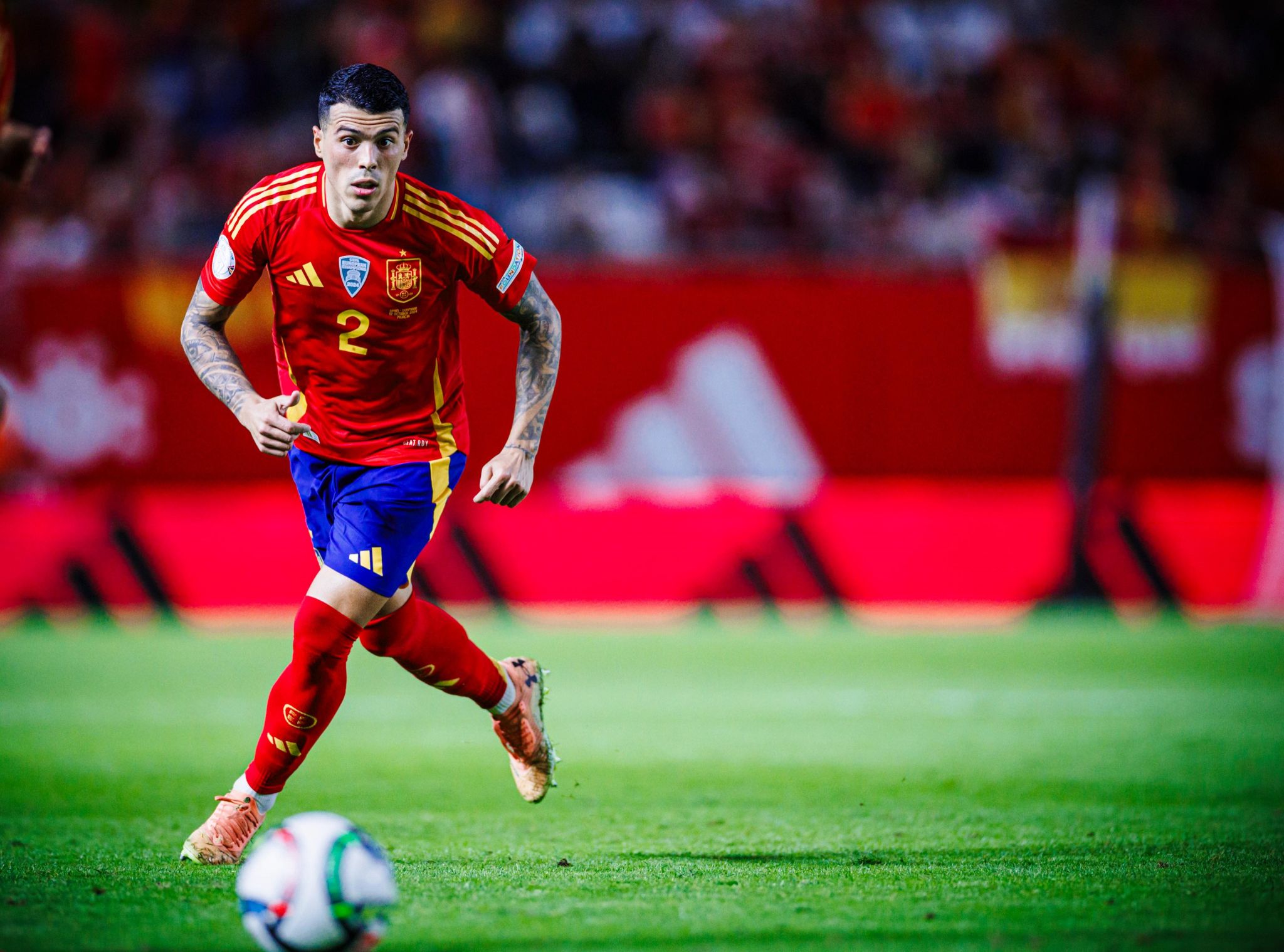 Real Madrid pick out second Premier League rightback as alternative to