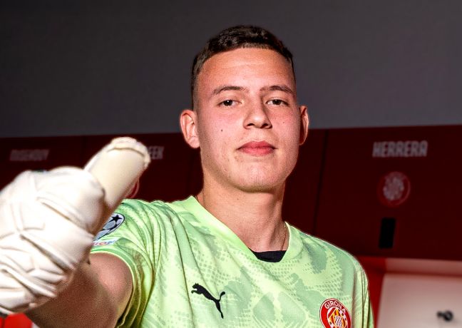 Girona beat Arsenal and Chelsea to signing of talented teenage goalkeeper