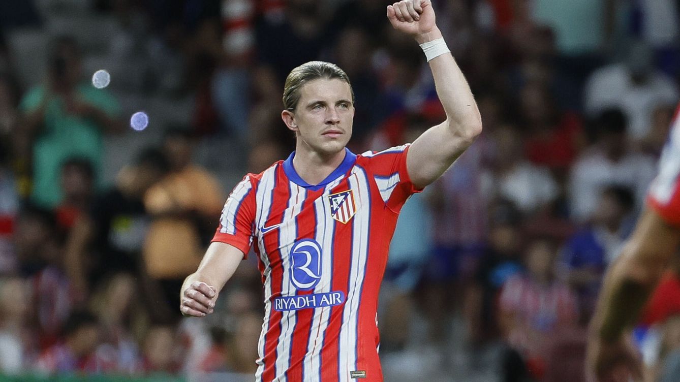 Gallagher celebrates at the Metropolitano