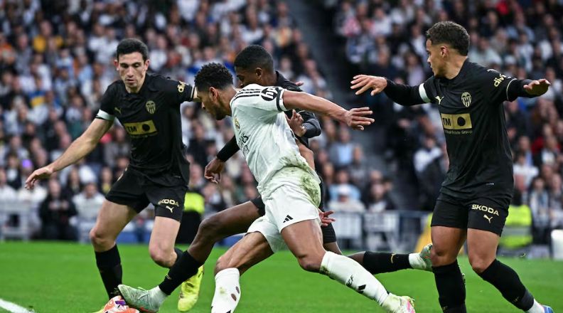 Valencia secure victory as Real Madrid dealt major La Liga title race blow