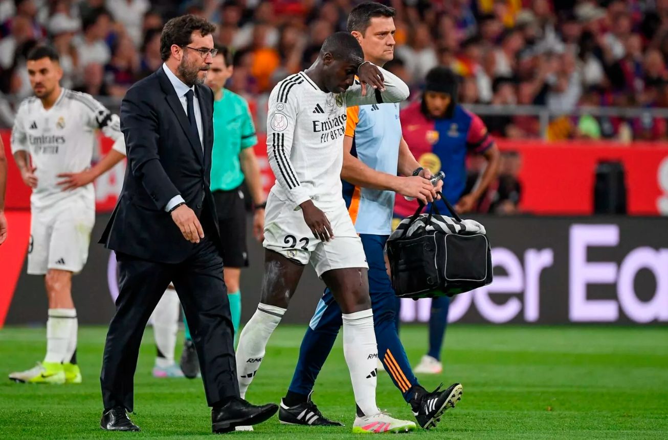 https://icdn.football-espana.net/wp-content/uploads/2025/04/Ferland-Mendy.jpg