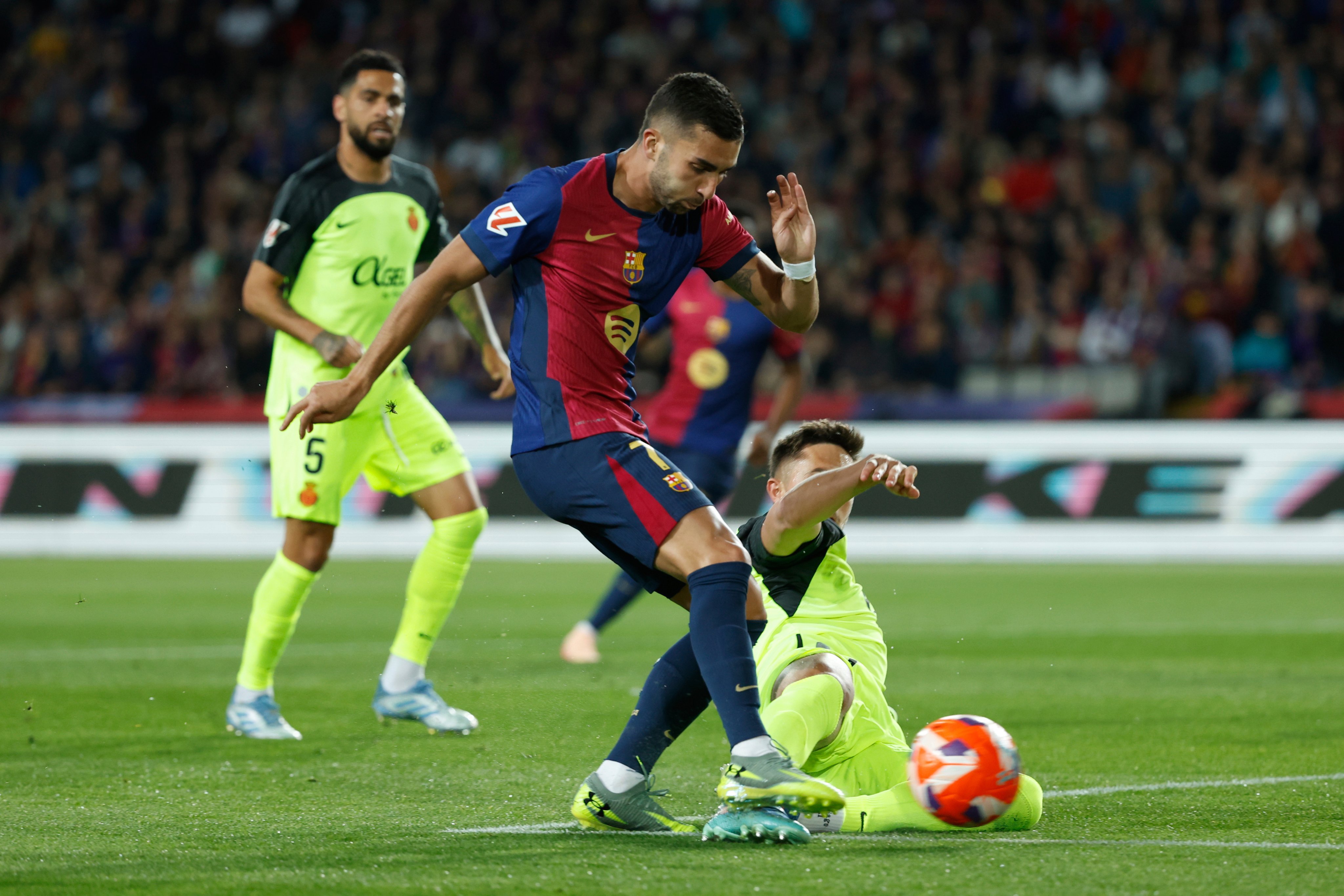 https://icdn.football-espana.net/wp-content/uploads/2025/04/Ferran-Torres.jpeg