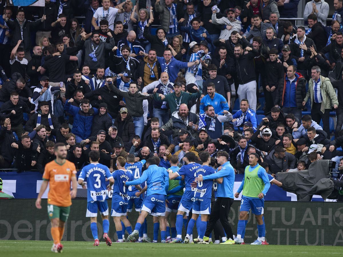 La Liga Round-Up: Las Palmas relegated as Alaves close to safety