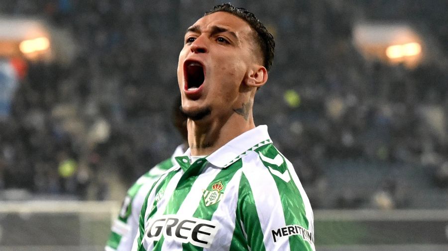 Real Betis exploring new option for Antony deal with Manchester United