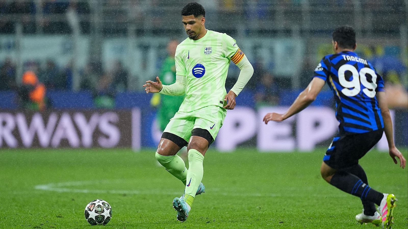 Barcelona star ends doubts over future – ‘I can assure my continuity’