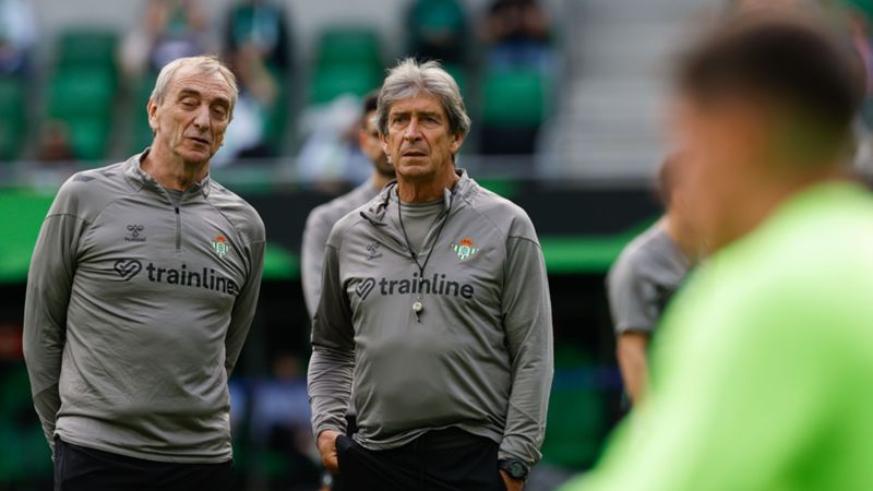 Pellegrini ahead of the Conference League final
