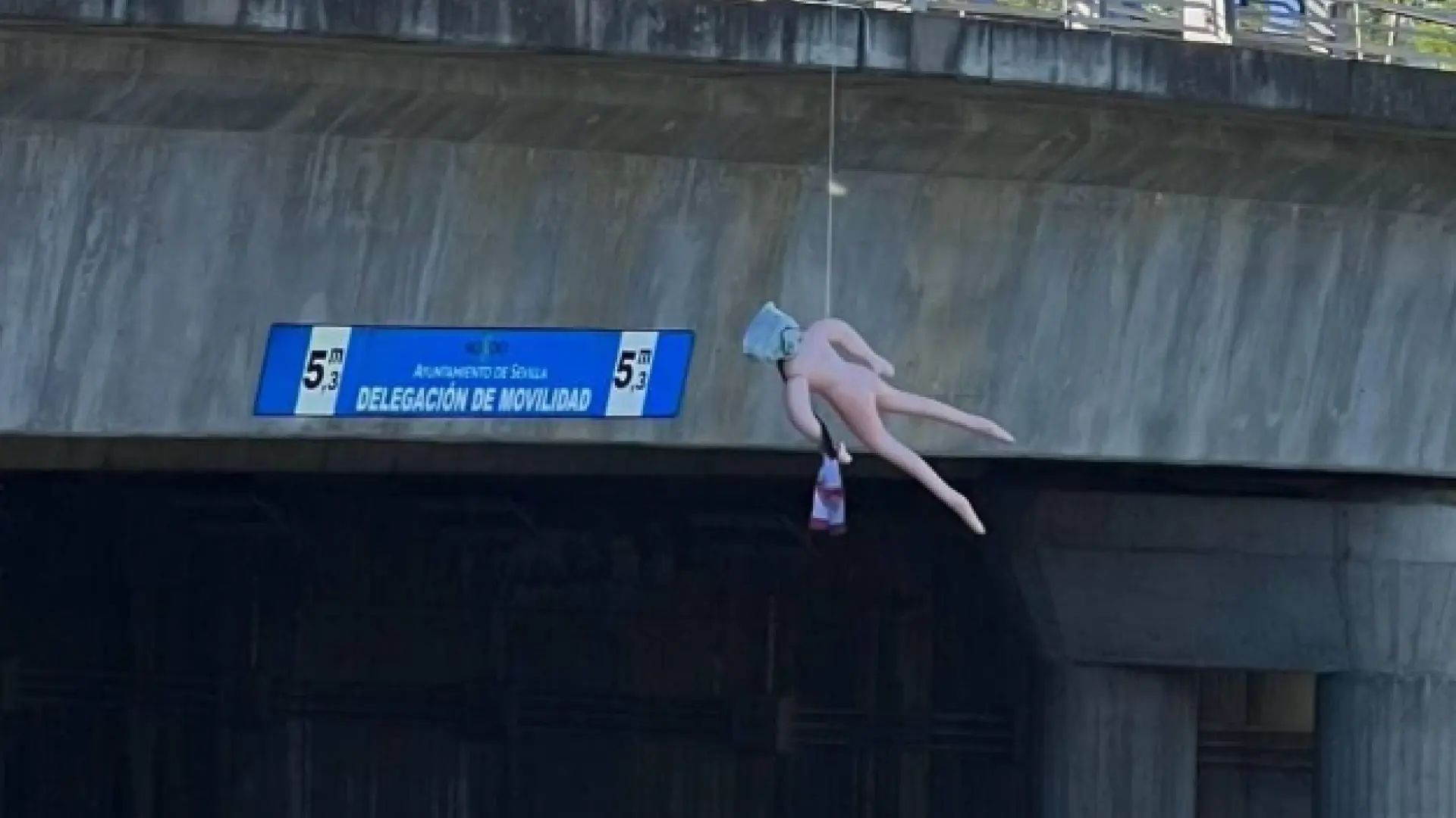 Sevilla fans mimic Vinicius Junior doll three days before Real Madrid clash in threat