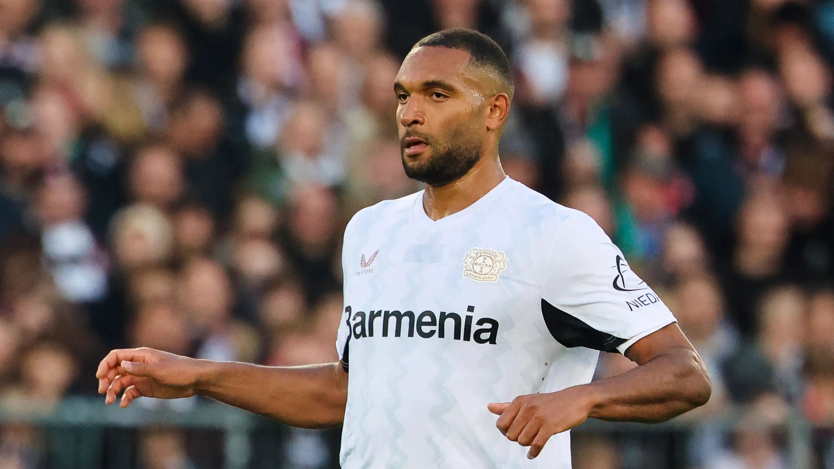 Tah in action for Bayer Leverkusen under Alonso.