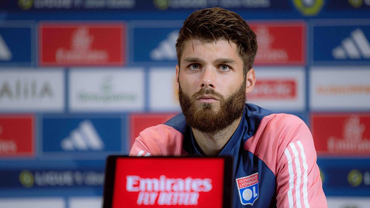 Caleta-Car is close to a move to Real Sociedad.