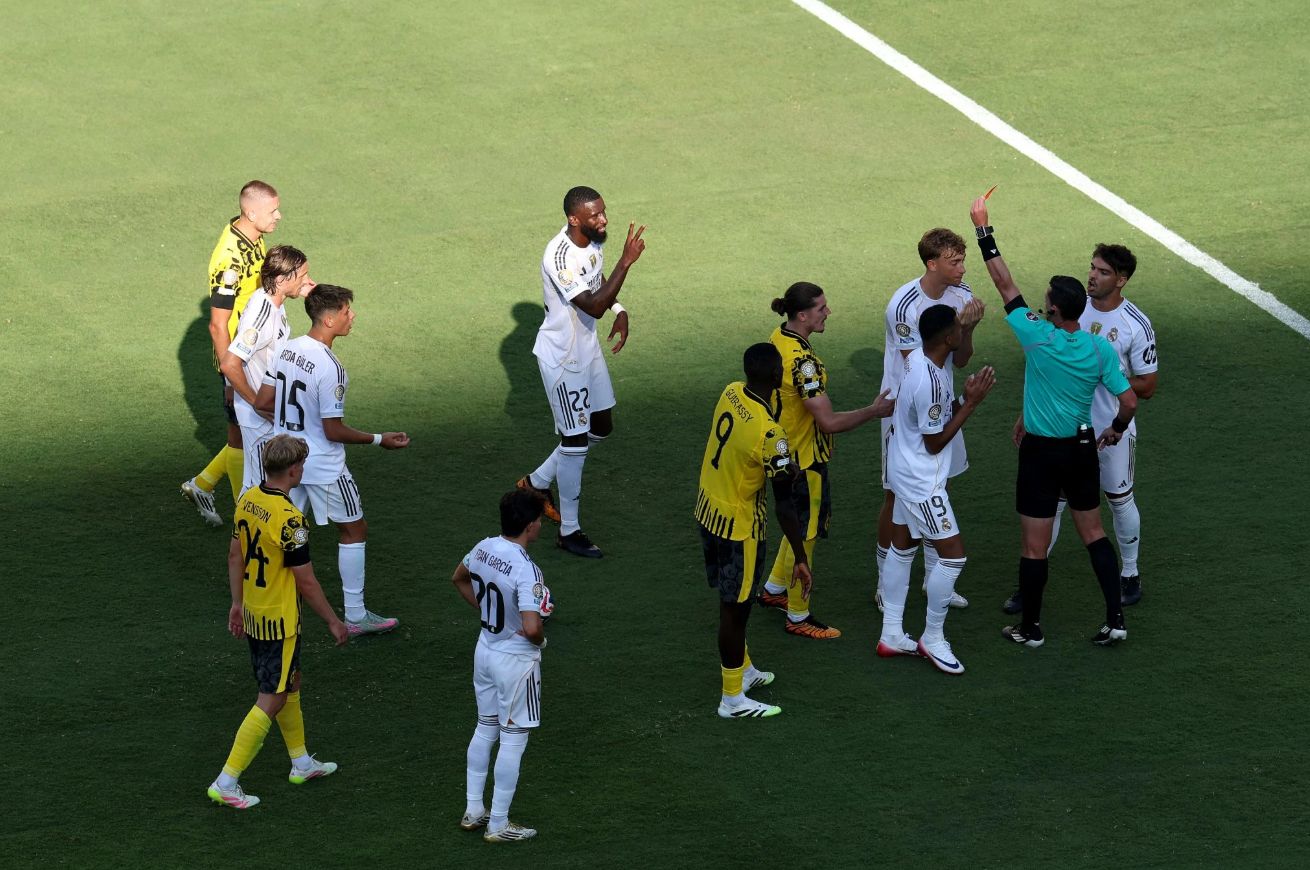 Dean Huijsen was sent off against Borussia Dortmund