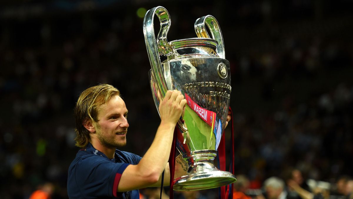 Rakitic lifts the UCL for Barcelona.