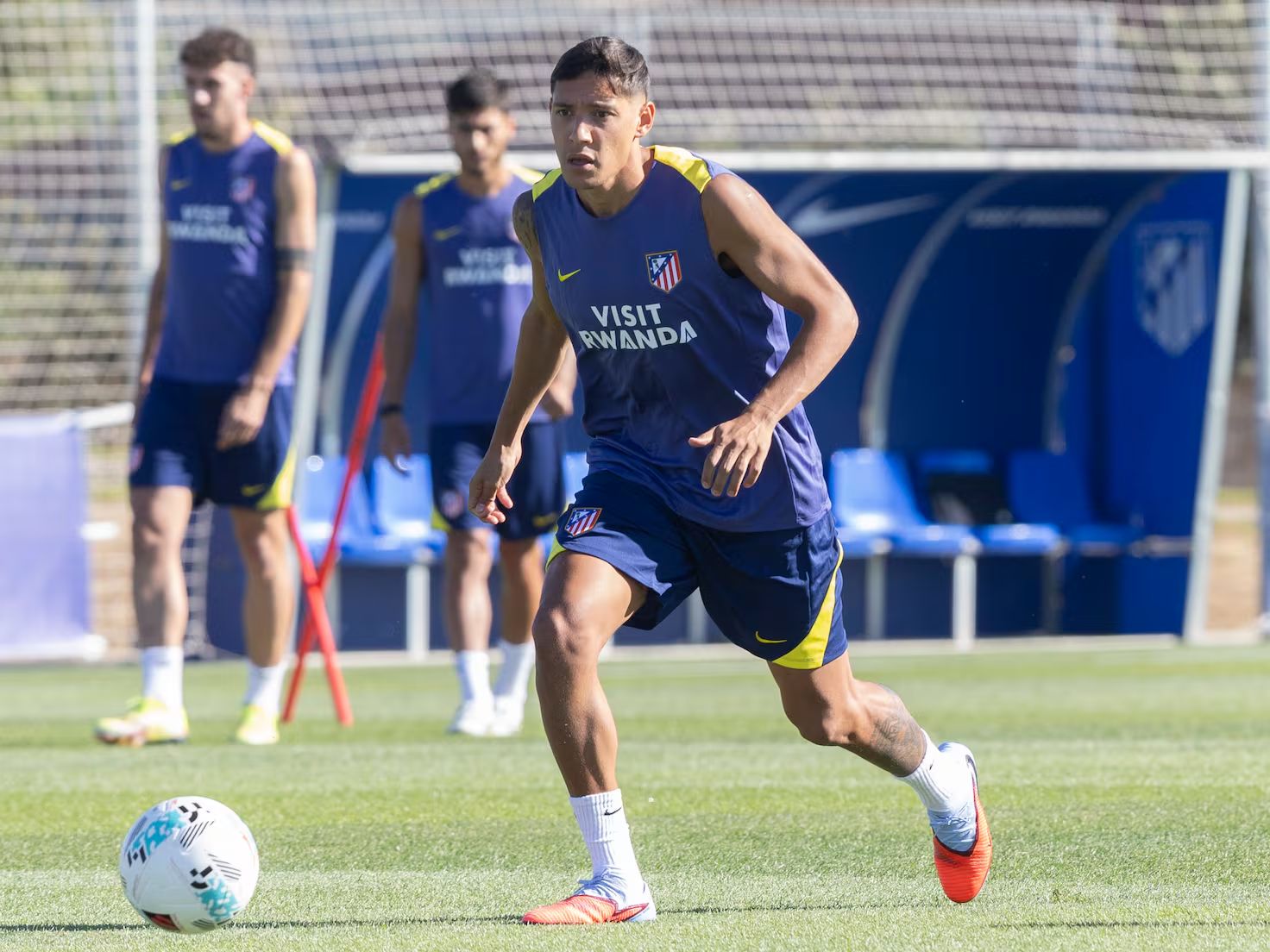 Atletico Madrid defender turns down €20m Premier League offer