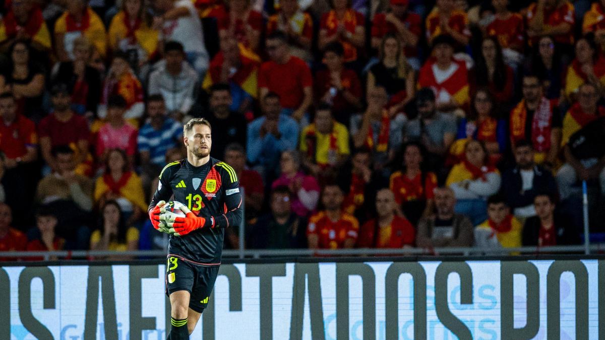 Remiro is keen to remain at Real Sociedad
