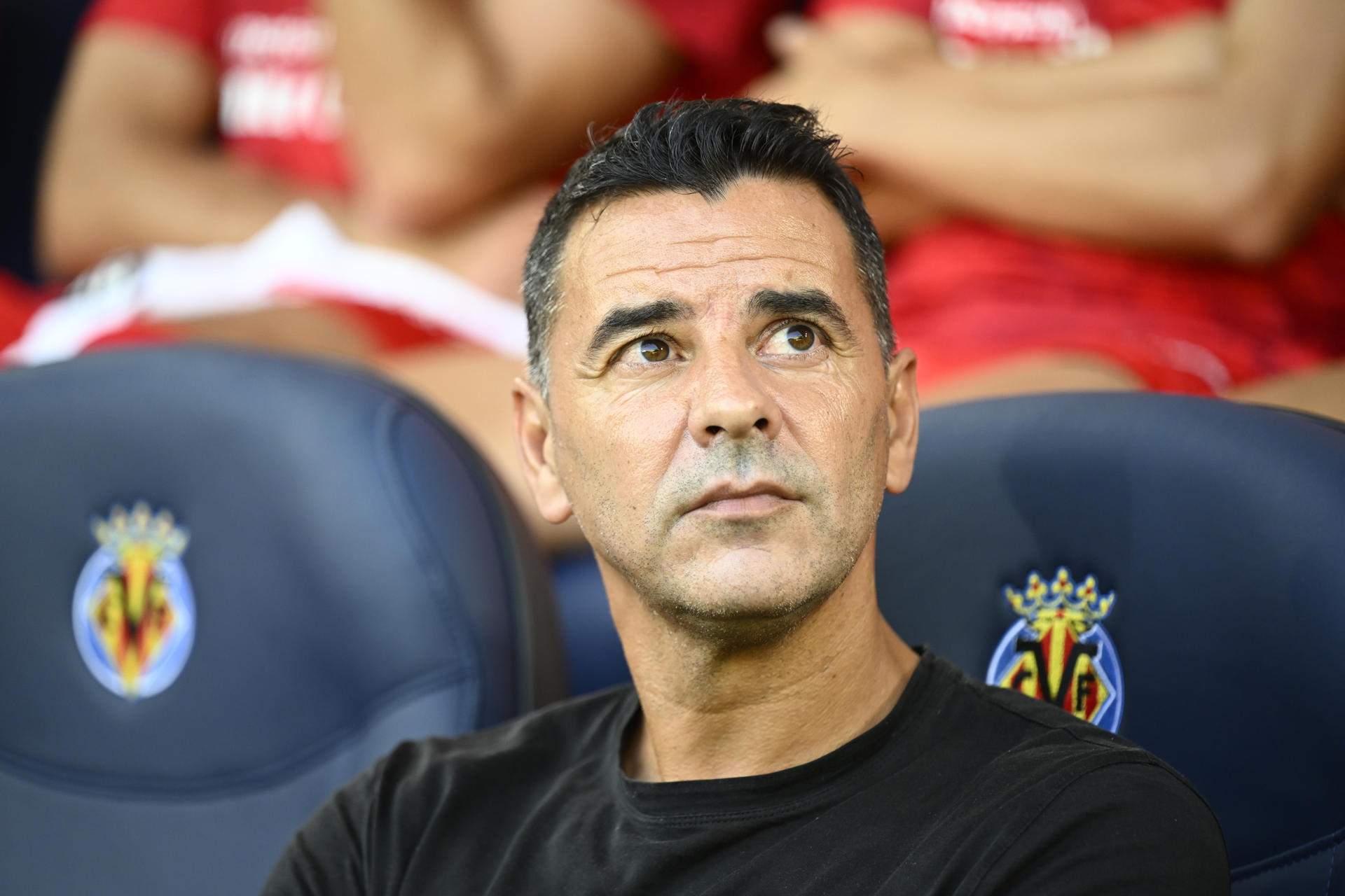 Michel sends a flare as they look for signs of life in Girona