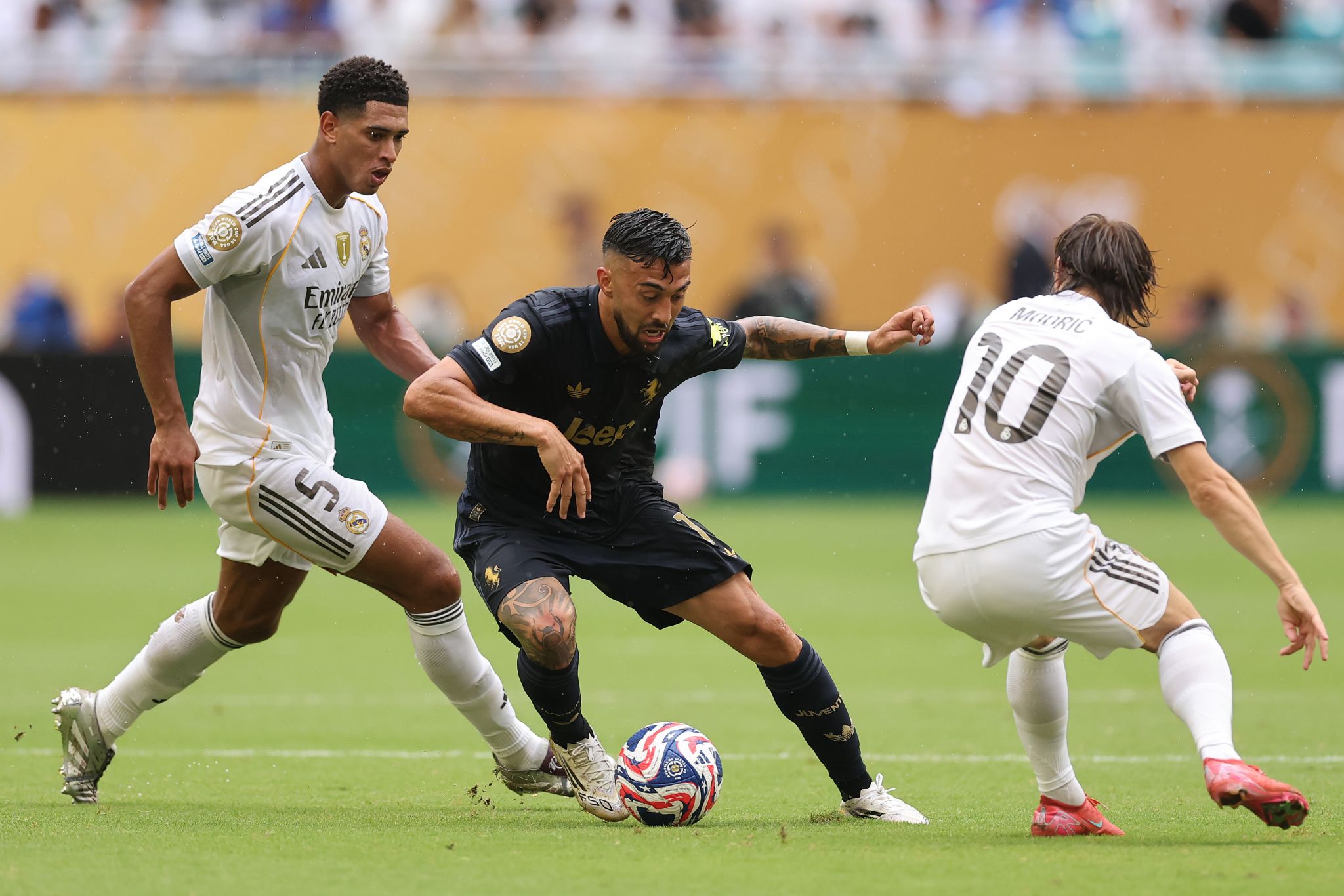 Atletico Madrid close in Juventus star as final summer signing