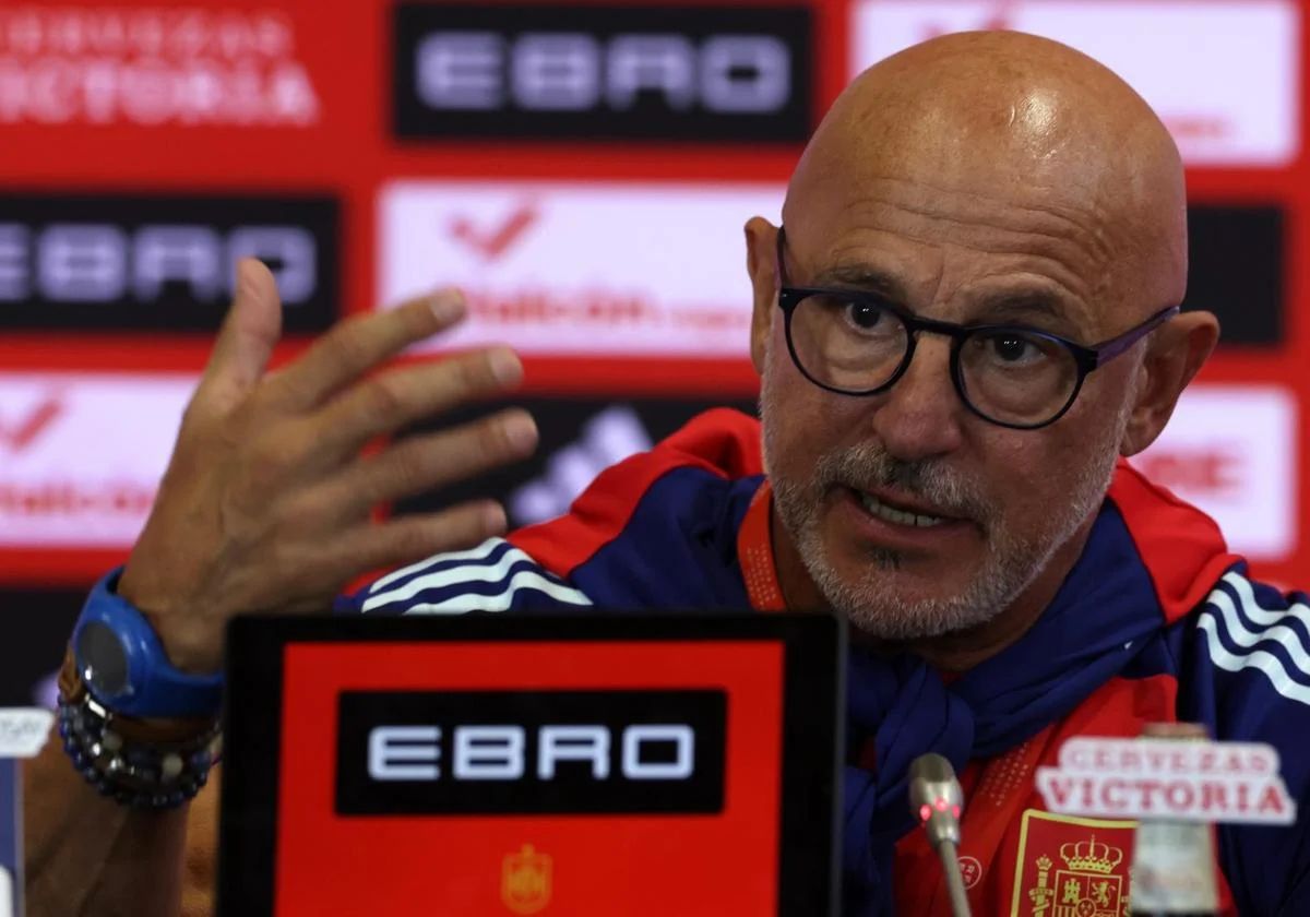 Luis de la Fuente Addresses Lack of Captain Single Morata