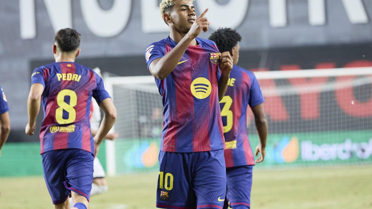 Barcelona in talks to extend Spotify shirt sponsorship agreement