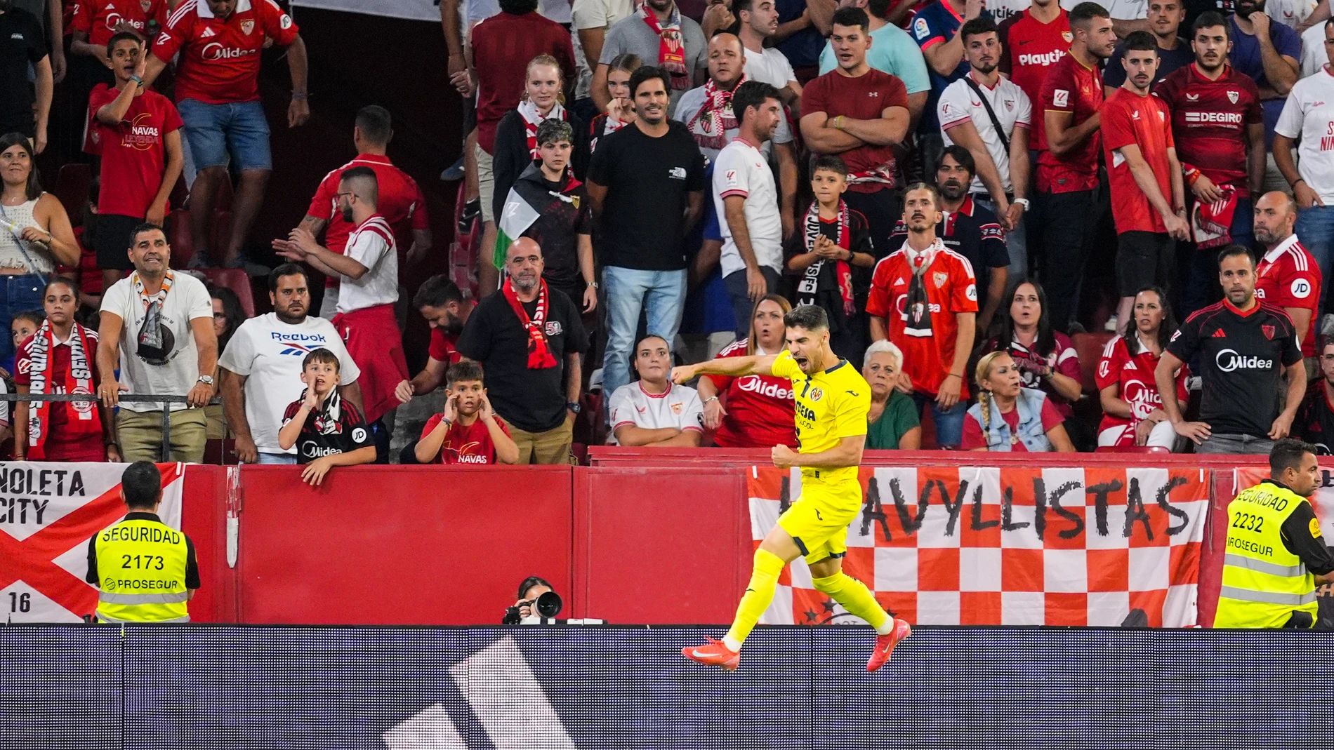 Villarreal and Tottenham Hotspur agree to move for Israeli winger