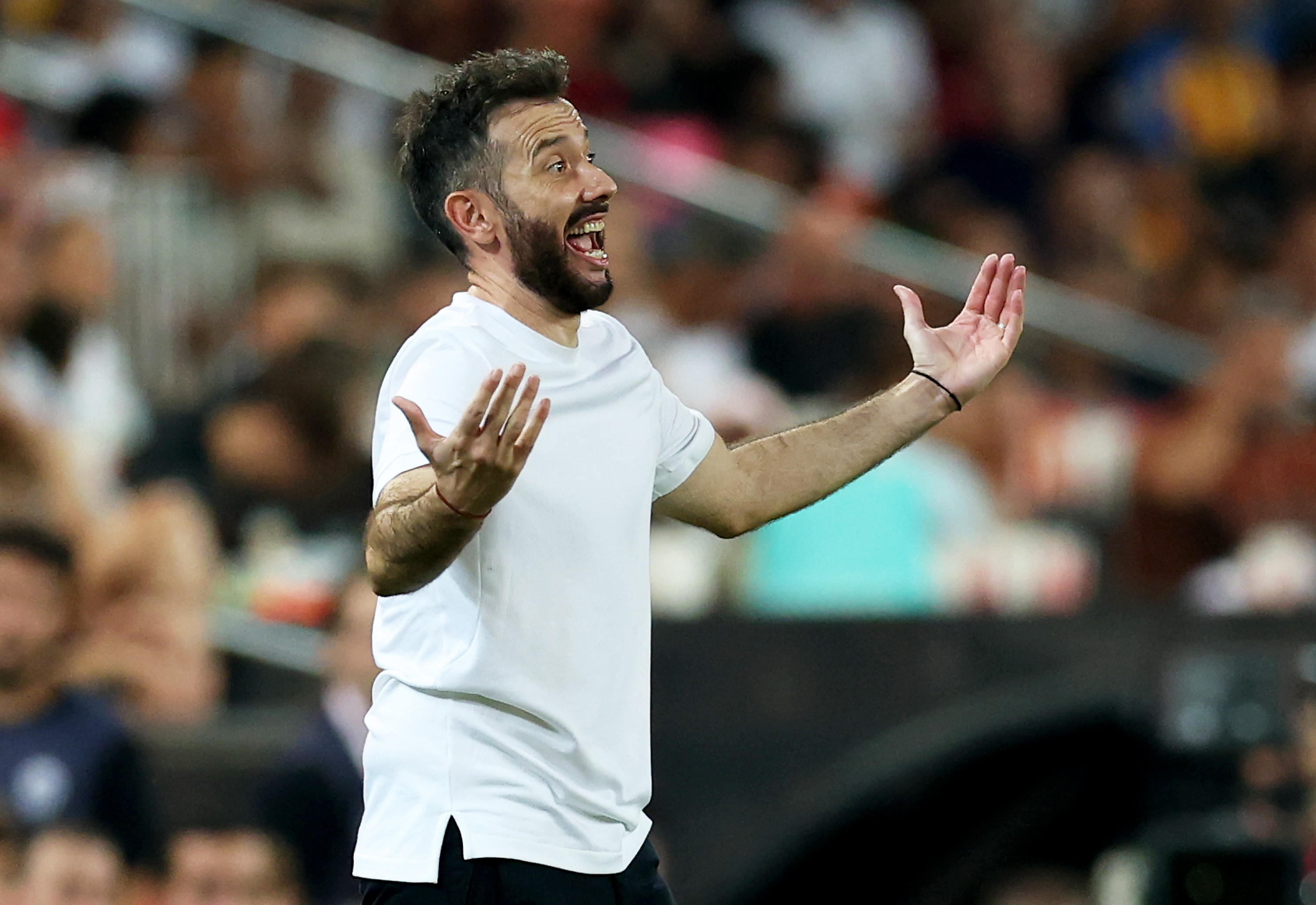 “I’m responsible” – Valencia manager Carlos Corberan on dismal 18-1 record against Barcelona