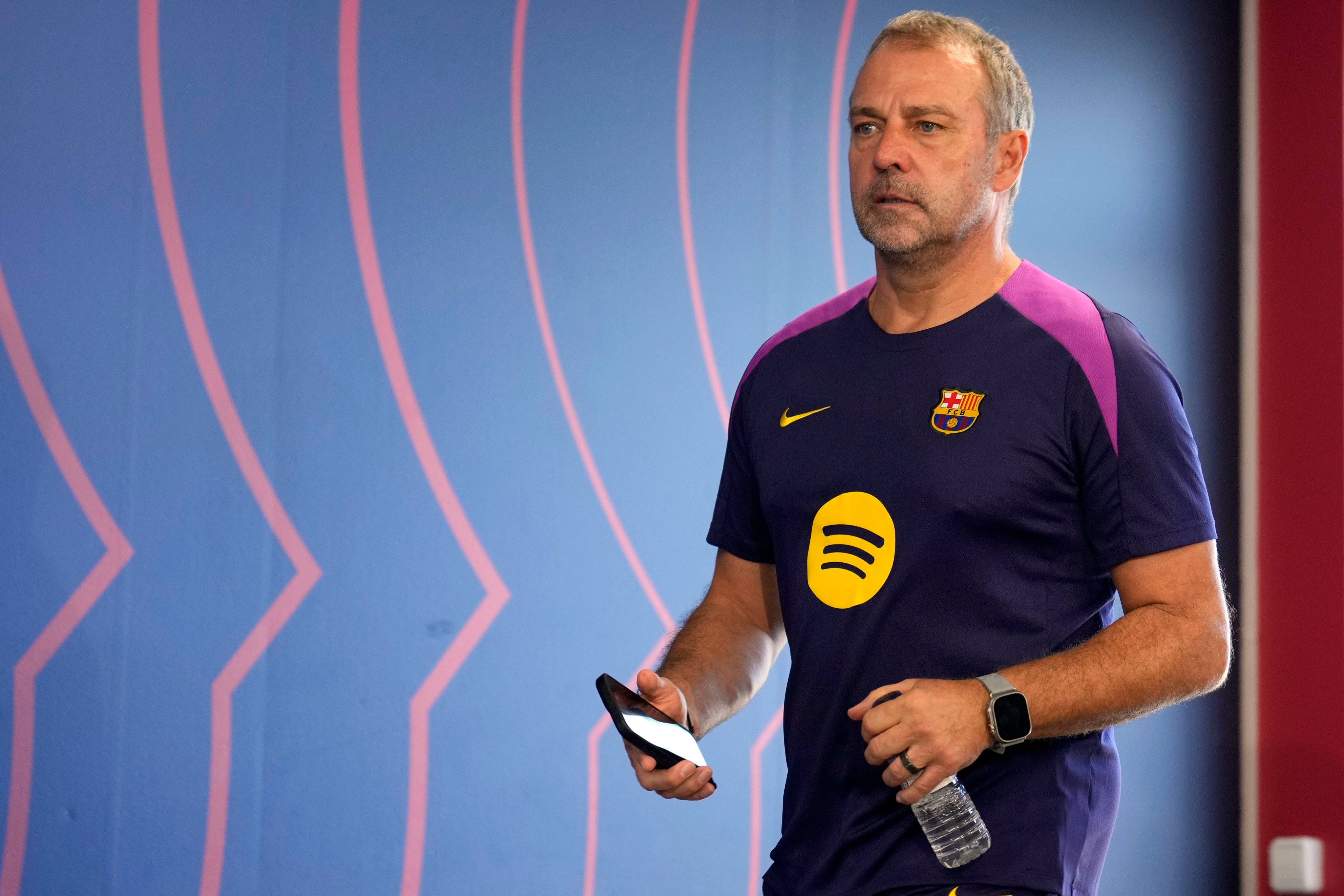 Barcelona star poised to miss El Clasico as calf injury confirmed
