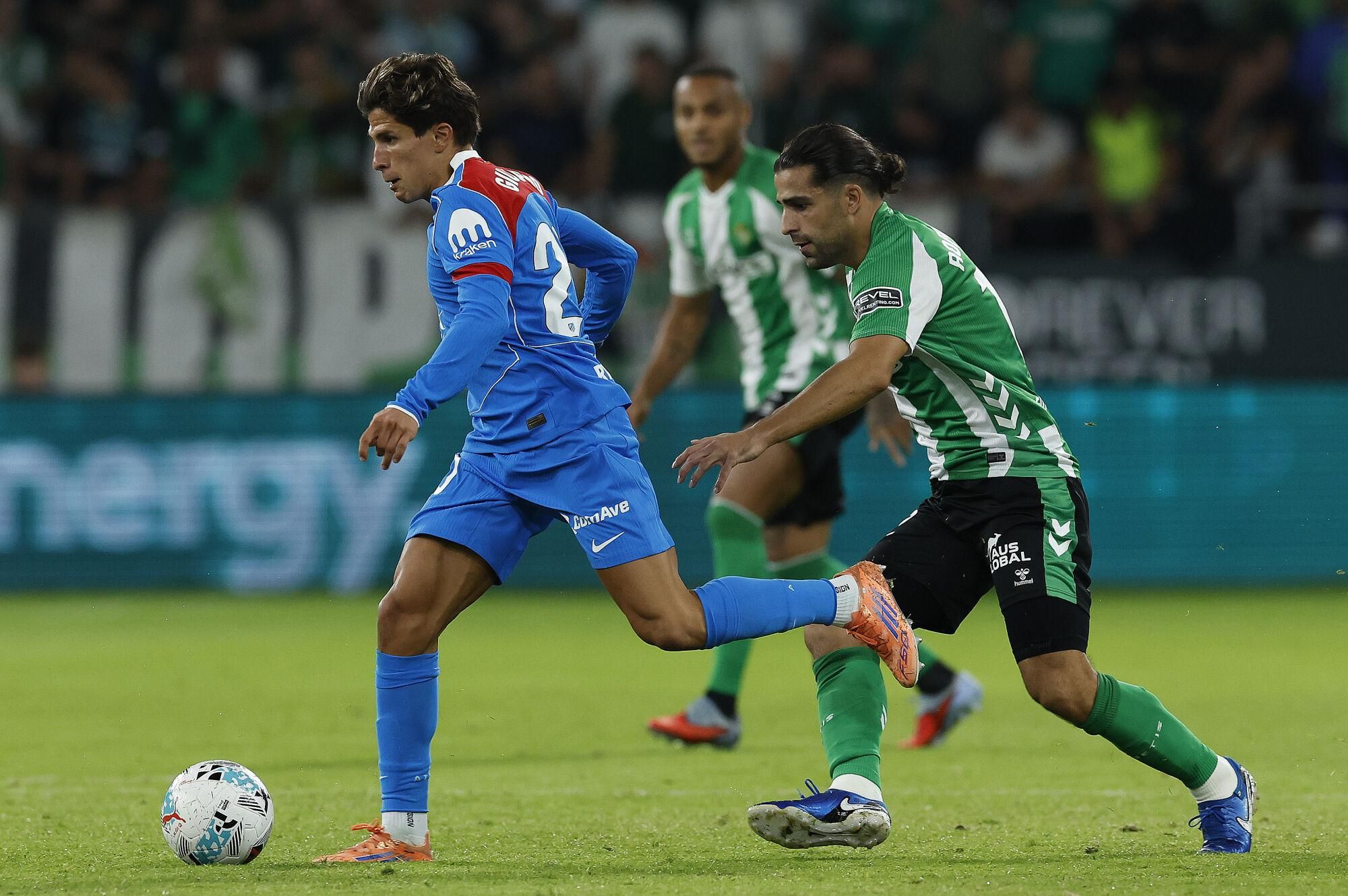 Atletico Madrid finally solid for first away win against Real Betis