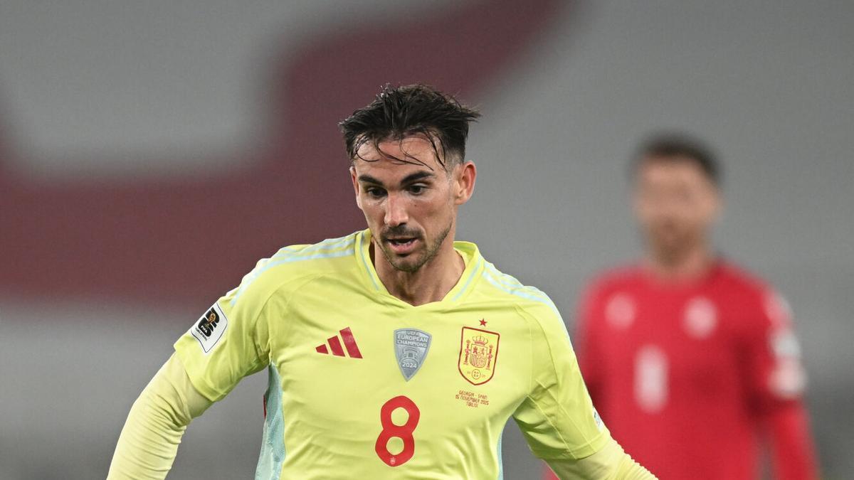 Fabian in action for Spain.