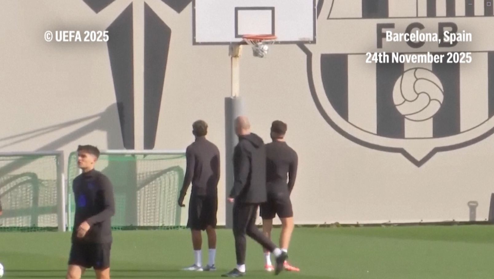 WATCH: Lamine Yamal nets INSANE basketball shot ahead of Barcelona-Chelsea clash
