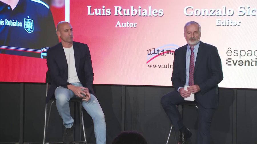 Luis Rubiales attacked with eggs during book event