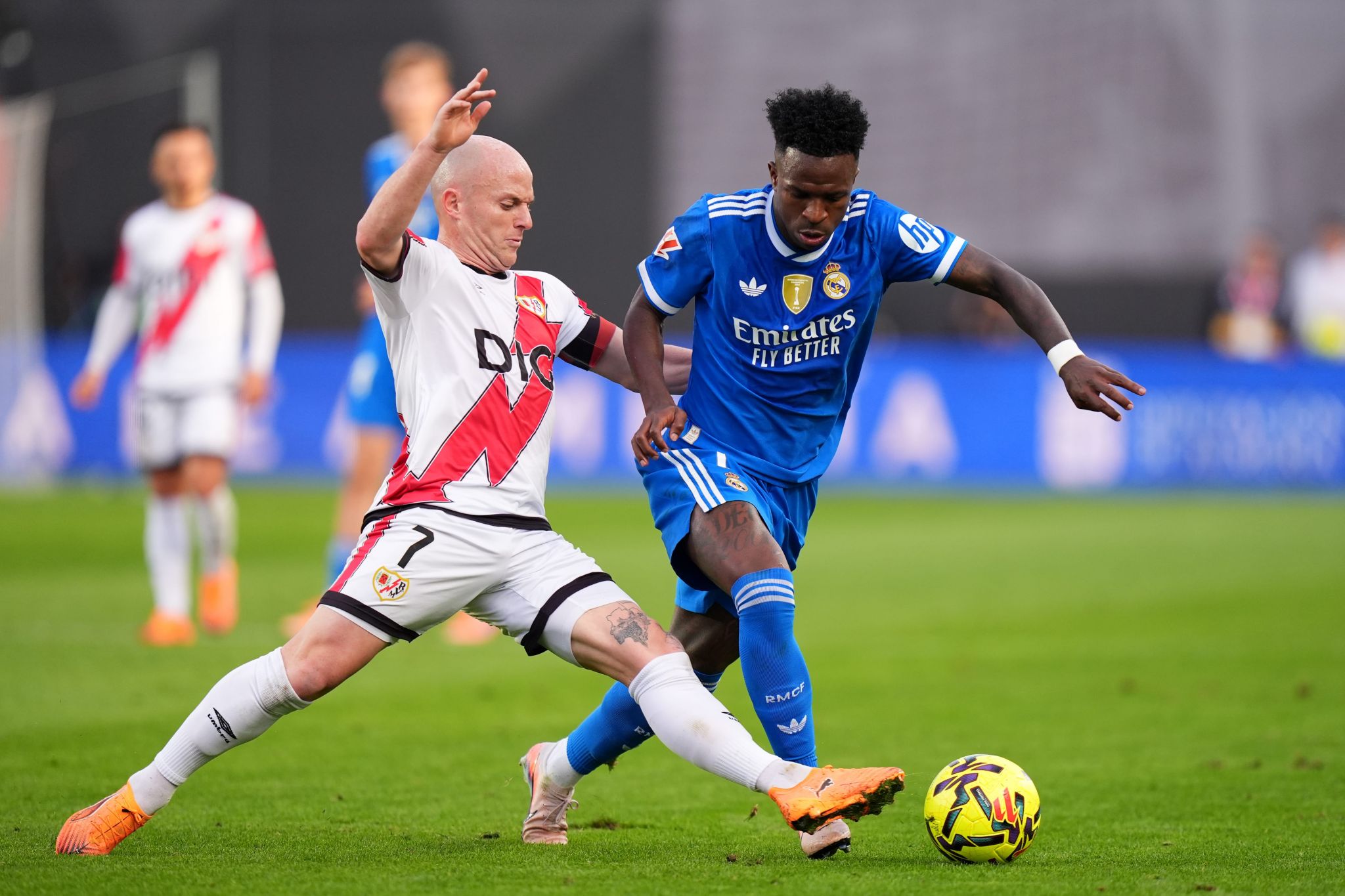 Real Madrid escape Vallecas with a point after goalless draw