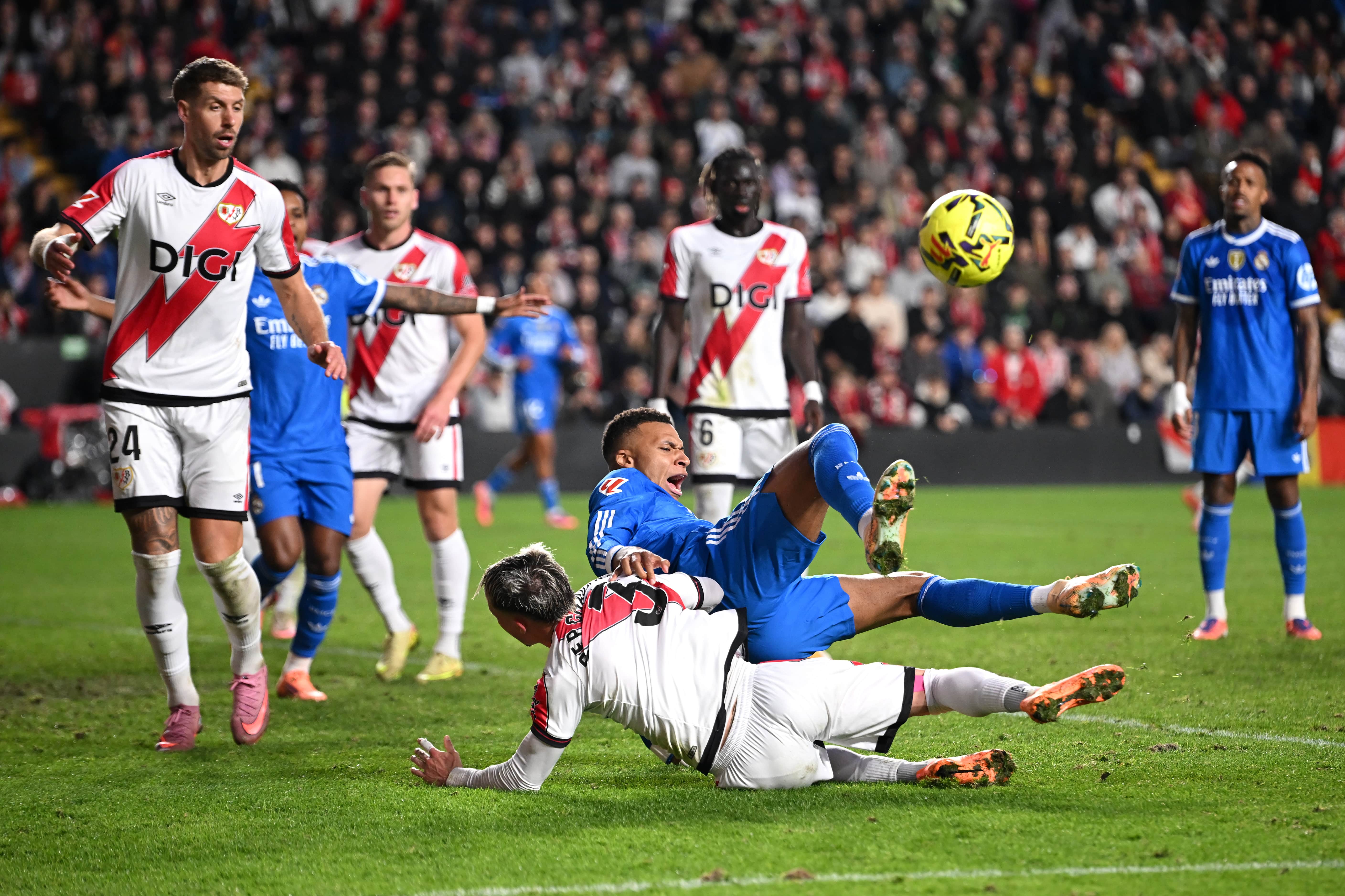 Real Madrid criticise penalty decisions during Rayo Vallecano draw – “The VAR is broken”