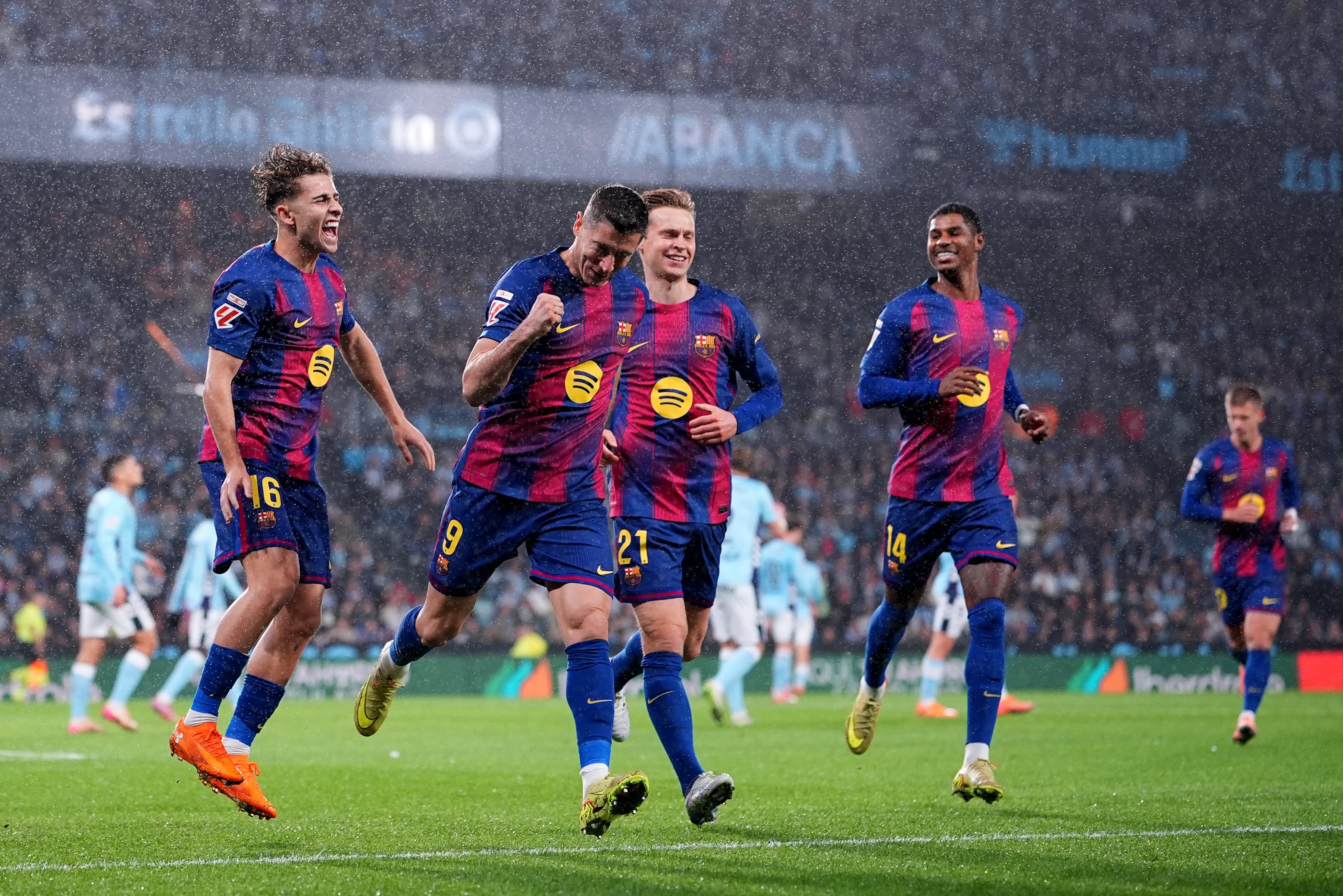 Barcelona close gap to Real Madrid with impressive victory over Celta Vigo