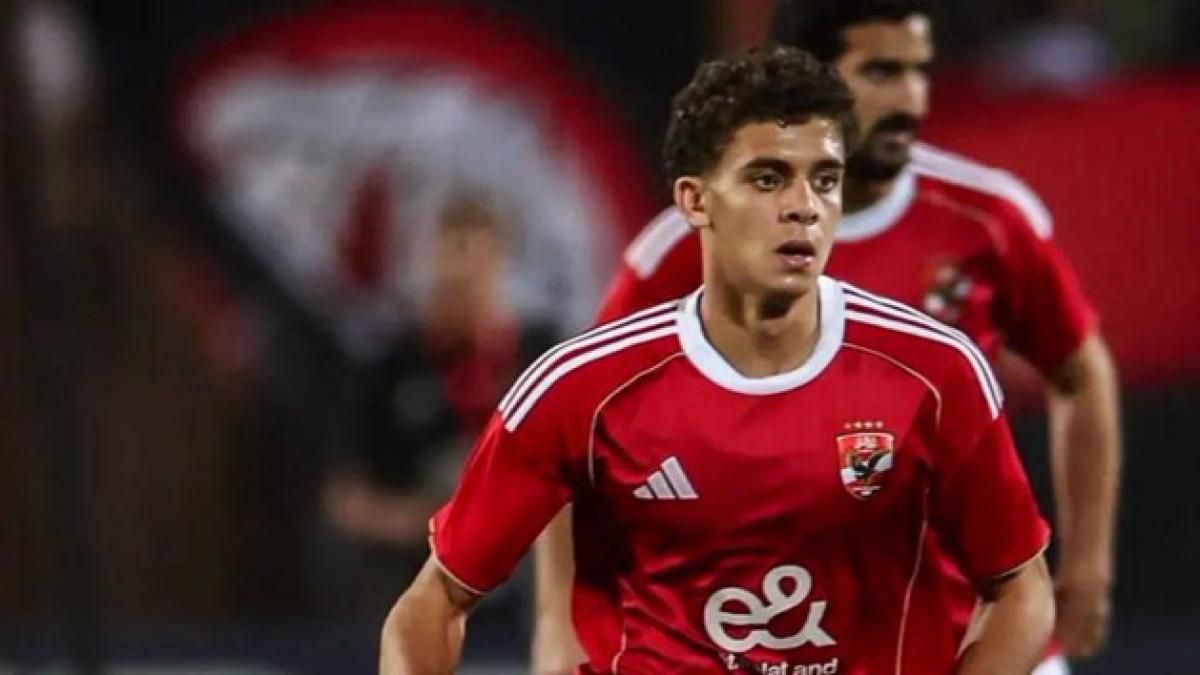 Barcelona told to double offer for 17-year-old striker