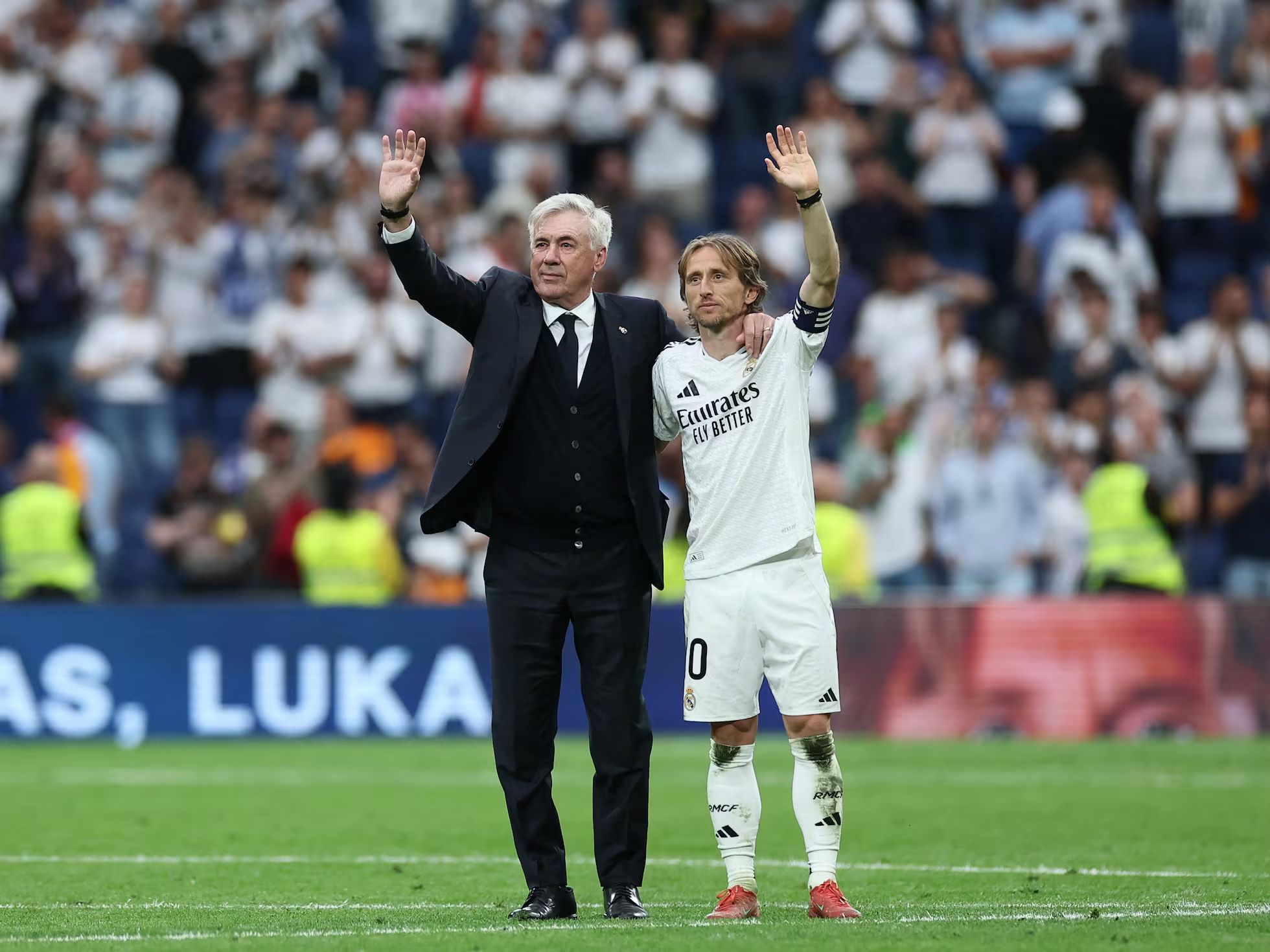 Modric and Ancelotti say goodbye to the Bernabeu.
