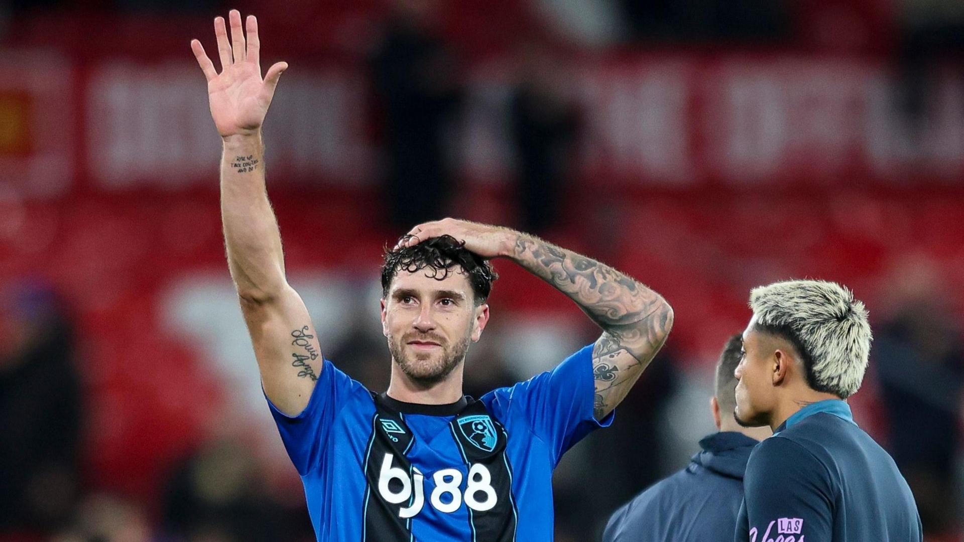 Senesi appears to be performing at the highest level alongside Otamendi.