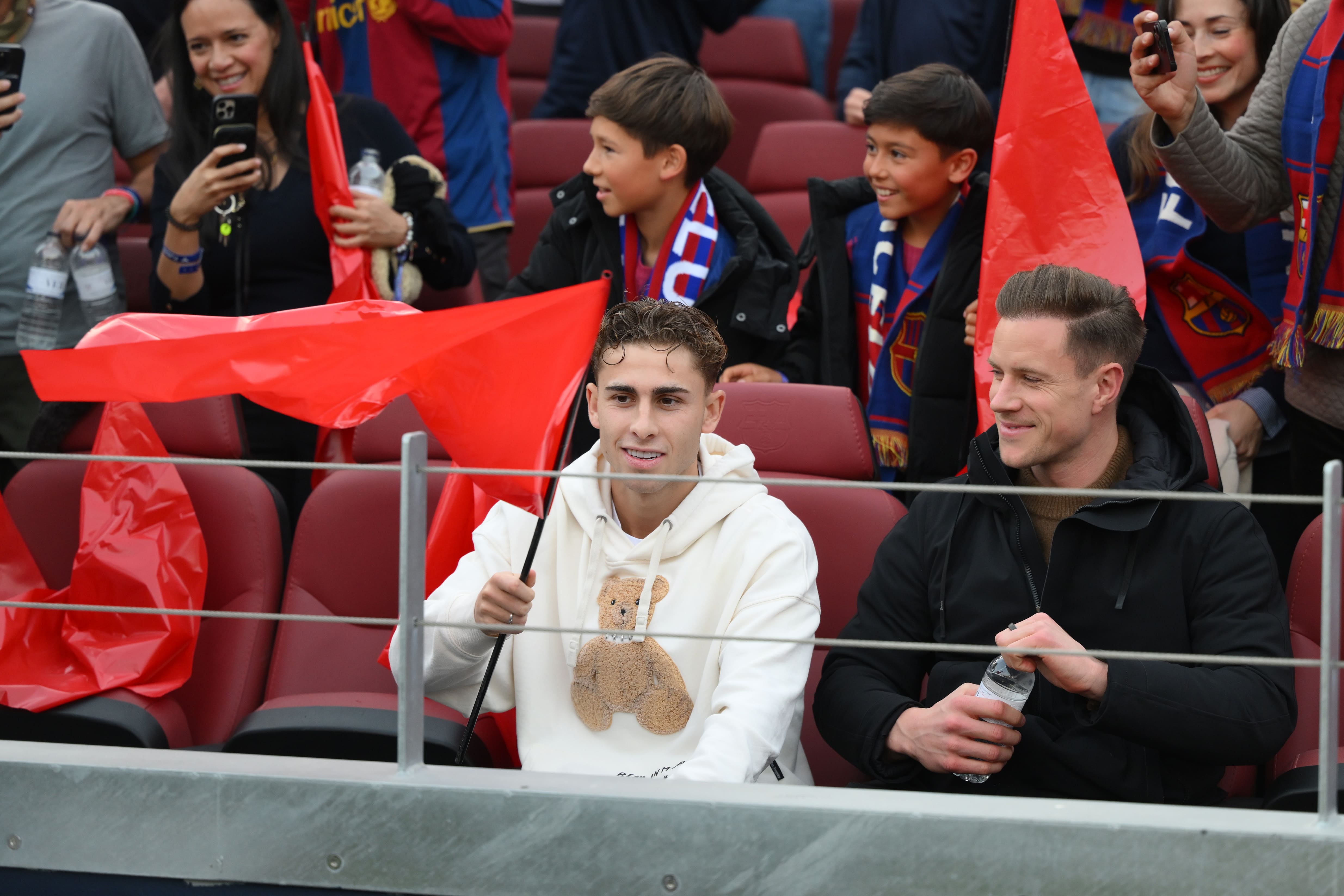 Bayern Munich showing surprise interest in Barcelona star – three Premier League clubs also keen