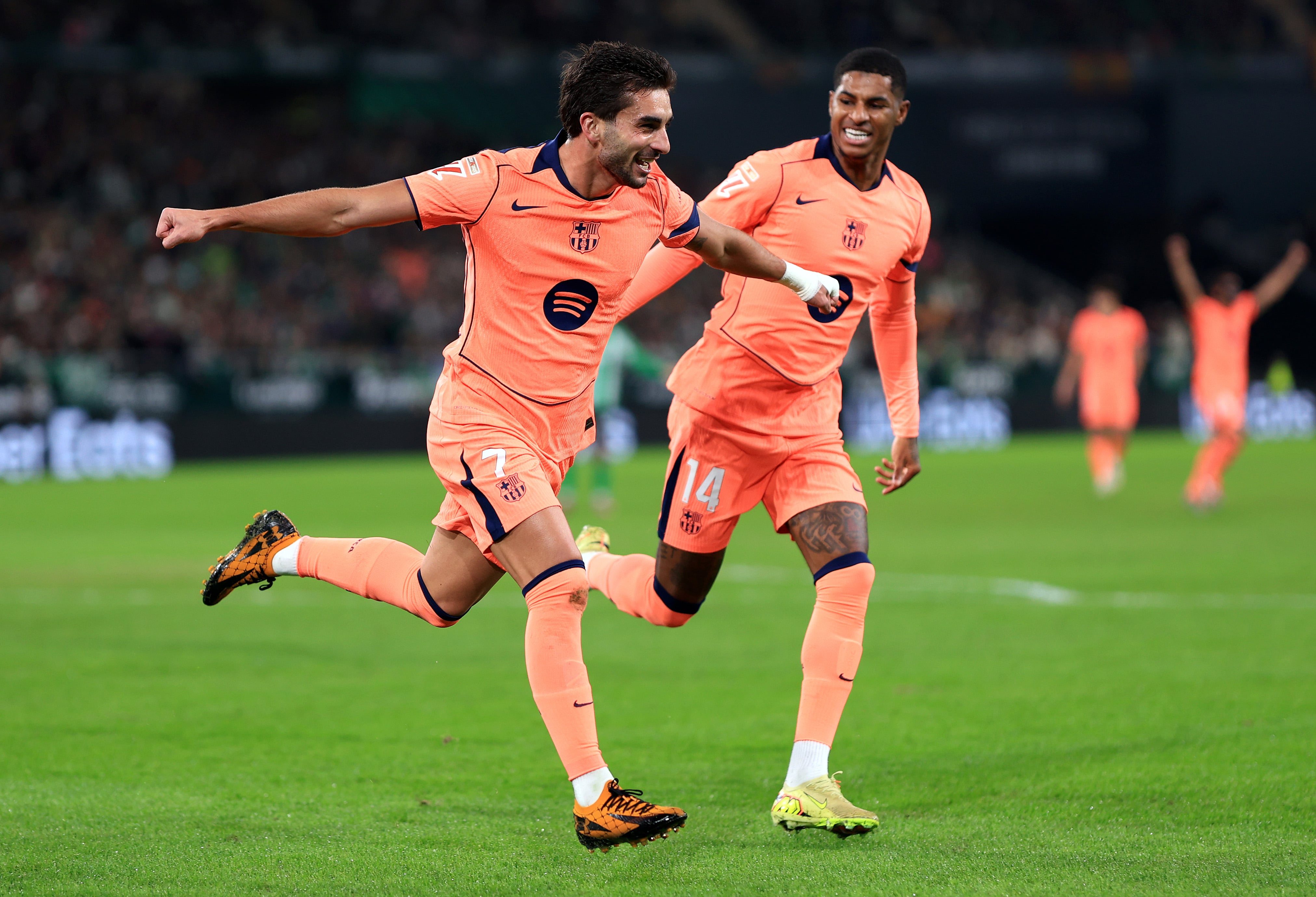 Five-star Barcelona put Real Betis to the sword at La Cartuja