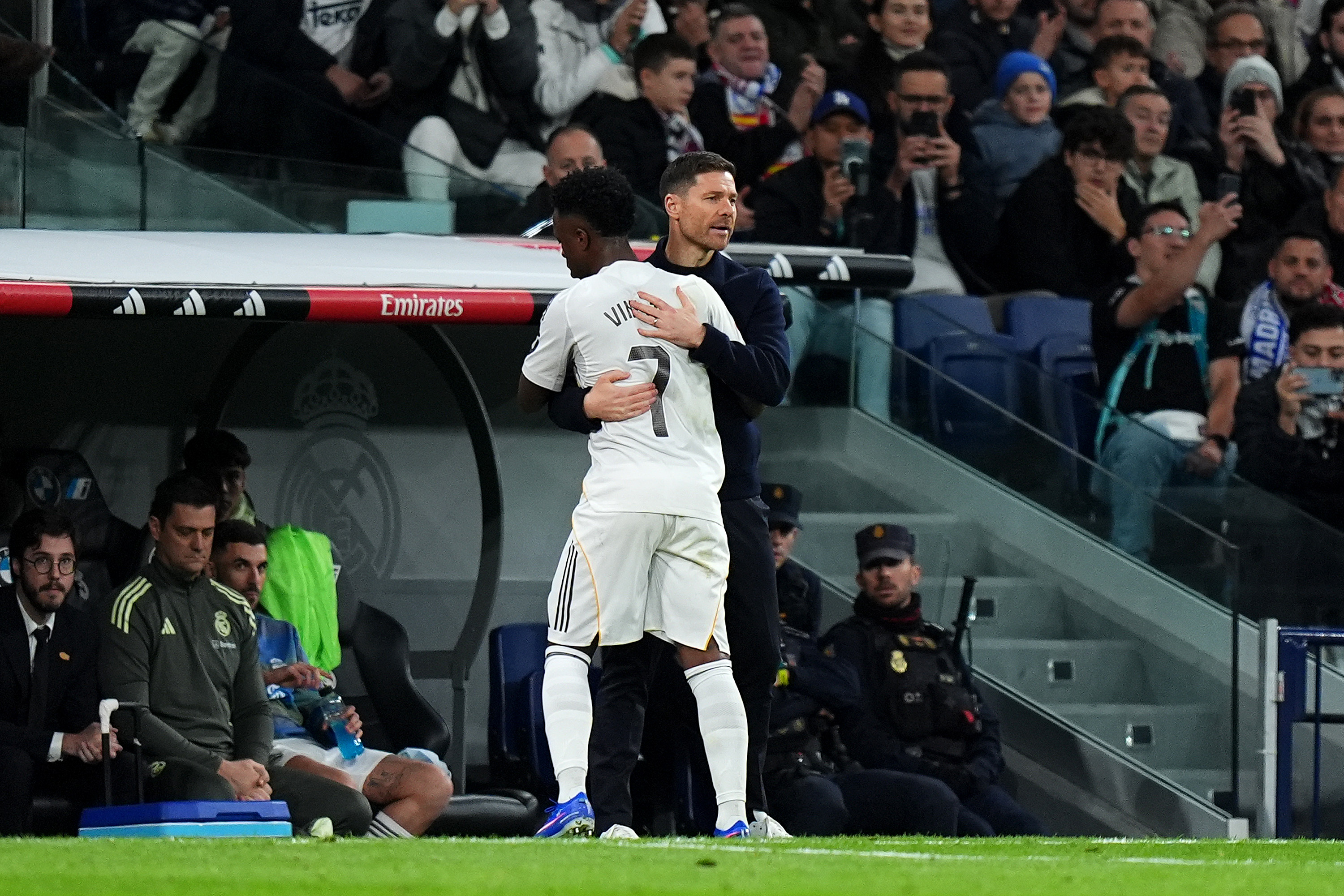 Real Madrid manager Xabi Alonso reacts to Vinicius Junior jeers – “The fans are…”